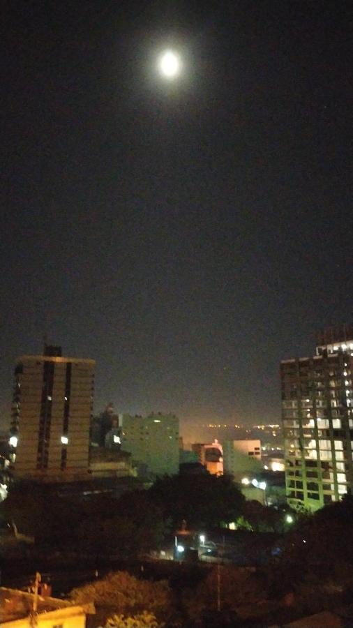 Moderno Y Amplio Apartamento Con Vista Fantastica En Pleno Centro Ciudad del Este Exterior foto